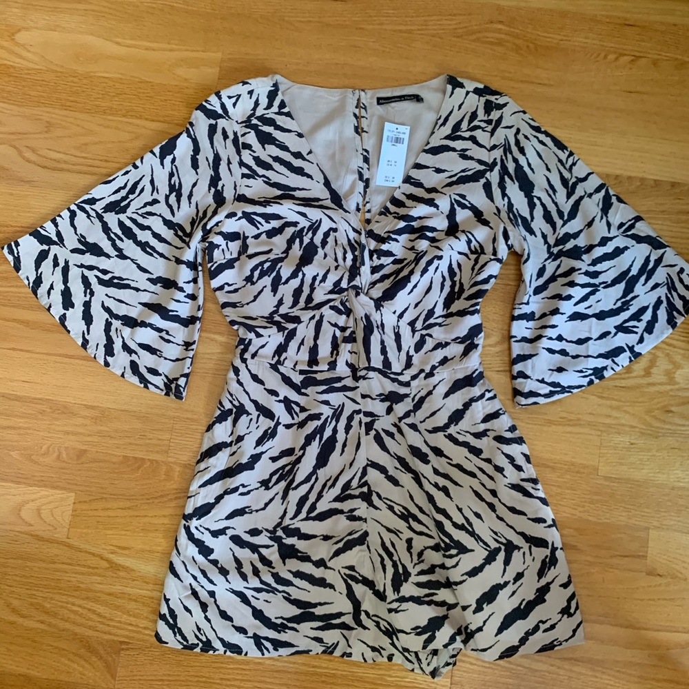 Abercrombie & Fitch Romper. New with tags.